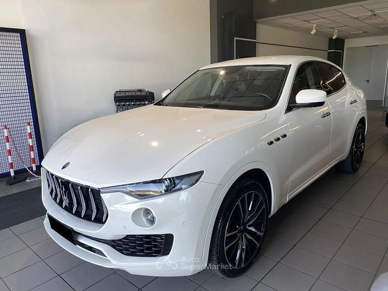 Usata Maserati Levante GranLusso 349 CV (256 kW) 2020 Bianco SUV