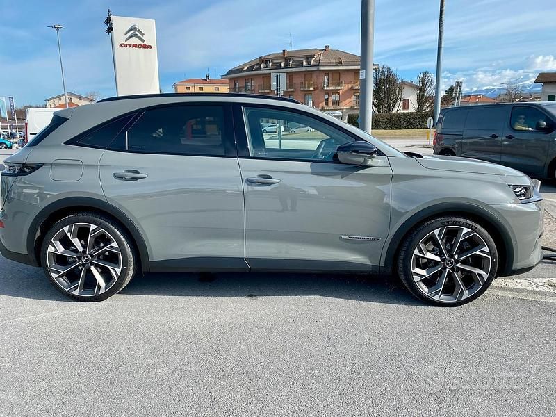 Usata DS Automobiles DS7 Crossback 200 CV (147 kW) 2023 Grigio SUV