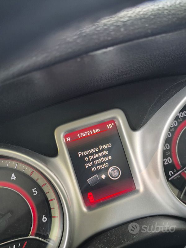 Usata Fiat Freemont 170 CV (125 kW) 2012 Nero SUV