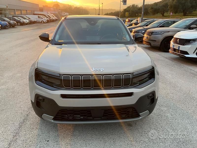Nuova Jeep Avenger Summit 101 CV (74 kW) 2025 SUV
