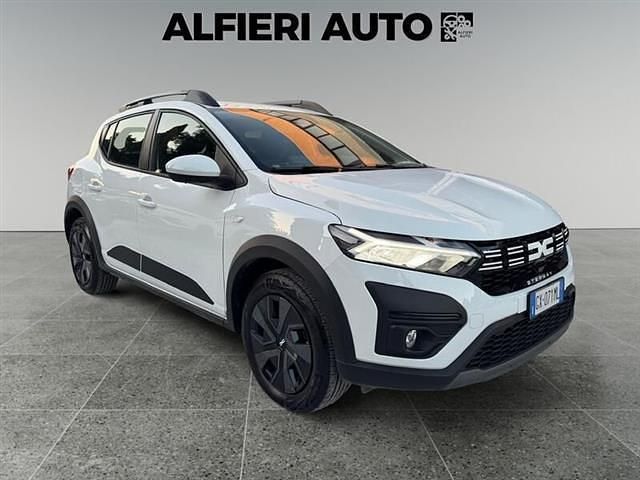 Bianco Usata 2024 Dacia Sandero Expression Due volumi | 15.400 € (Buon prezzo) - Immagine 1/4