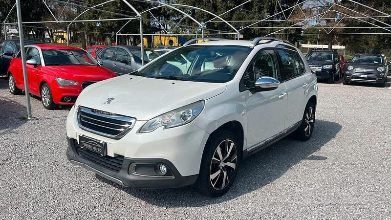Usata Peugeot 2008 Allure 110 CV (80 kW) 2016 Bianco SUV