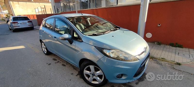 Usata Ford Fiesta 68 CV (50 kW) 2009 Utilitaria