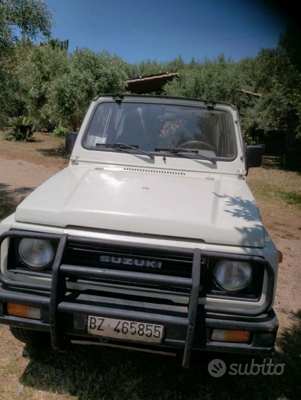 Bianco Usata 1996 Suzuki Samurai SUV | 5300 € (Ottimo prezzo) - Immagine 1/4