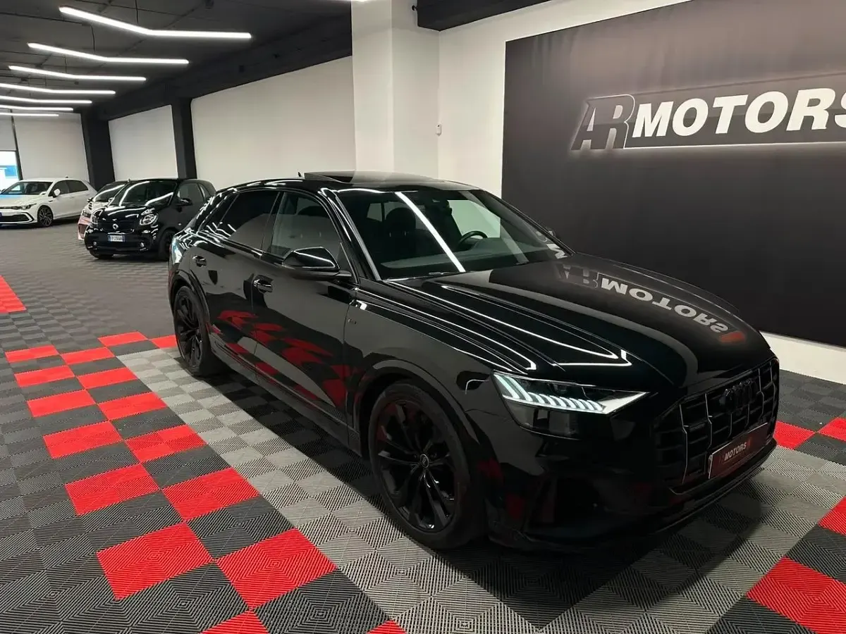 Usata Audi Q8 S-Line 340 CV (250 kW) 2024 Nero SUV