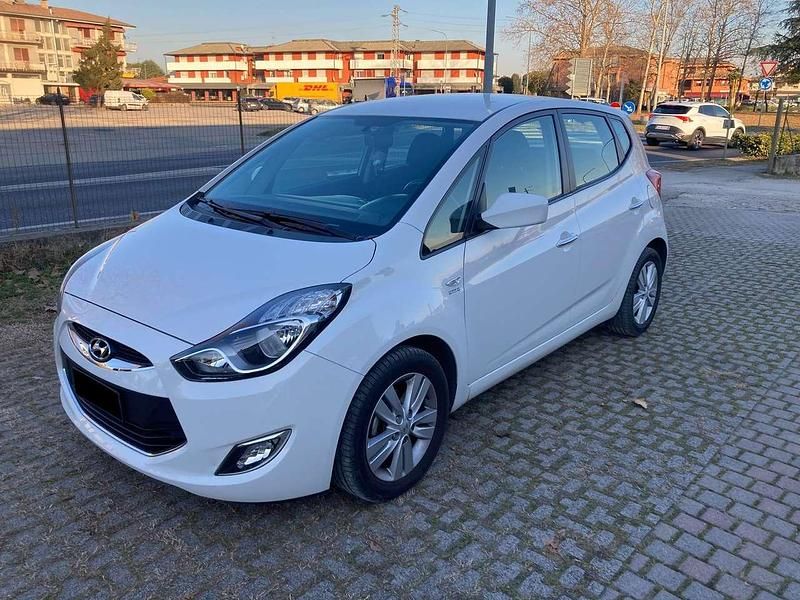 Usata Hyundai ix20 Comfort 90 CV (66 kW) 2013 Bianco Utilitaria