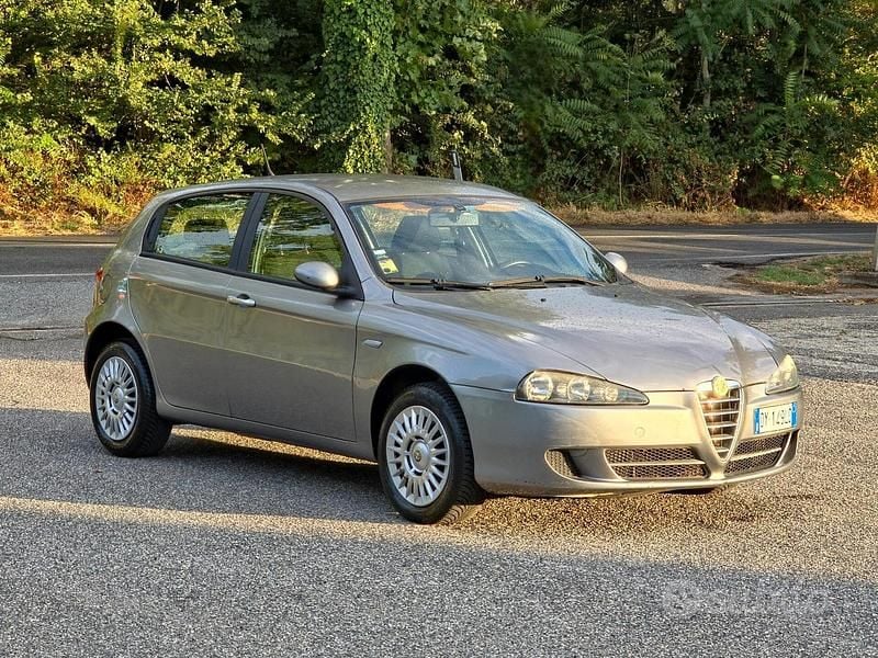 Usata Alfa Romeo 147 120 CV (88 kW) 2009 Utilitaria