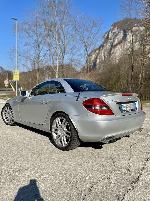 Usata Mercedes SLK200 184 CV (135 kW) 2008 Argento Cabrio