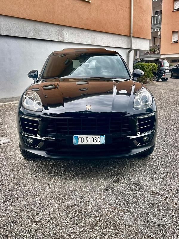 Usata Porsche Macan 250 CV (183 kW) 2015 Nero SUV