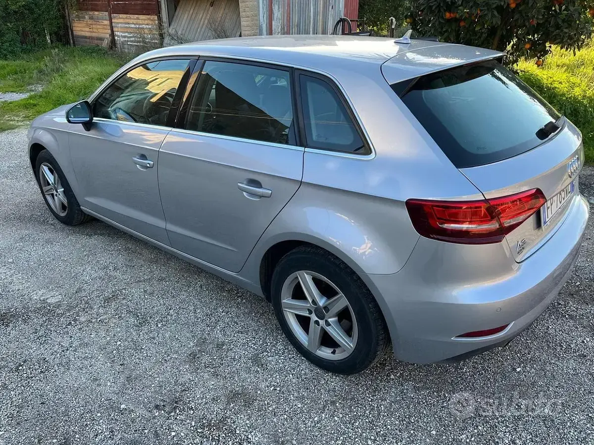 Usata Audi A3 116 CV (85 kW) 2018 Berlina
