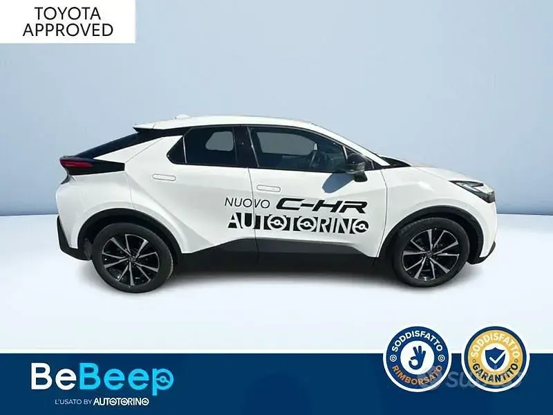 Usata Toyota C-HR Trend 140 CV (102 kW) 2024 Bianco pastello SUV