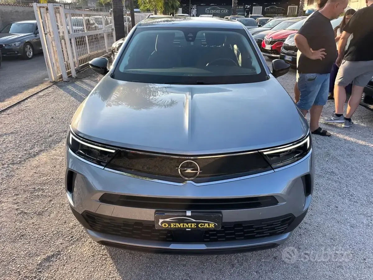 Usata Opel Mokka Edition 110 CV (80 kW) 2021 Grigio SUV