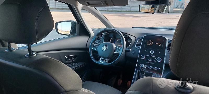Usata Renault Scénic IV 110 CV (80 kW) 2018 Blu Monovolume