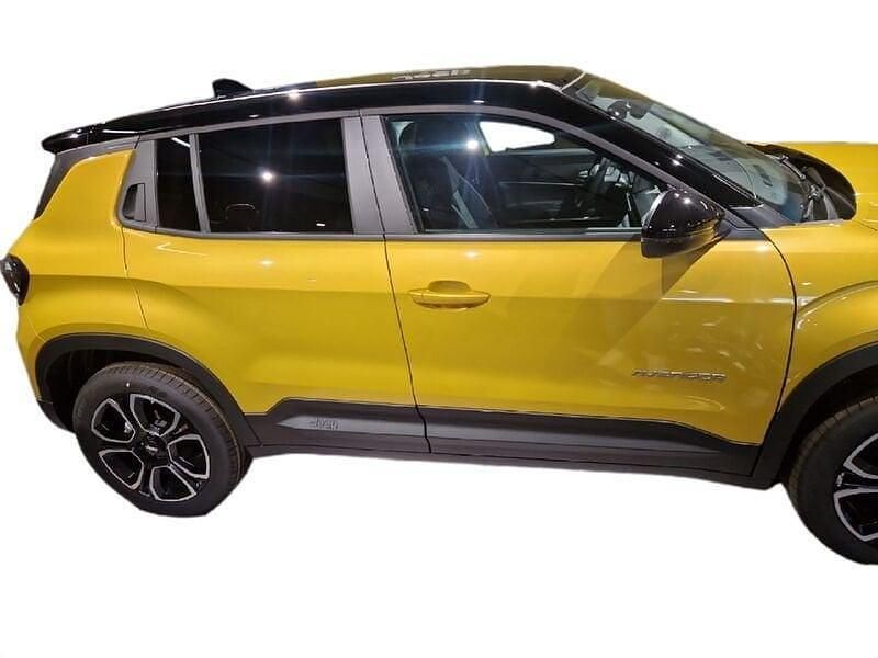 Usata Jeep Avenger Summit 101 CV (74 kW) 2024 Giallo SUV