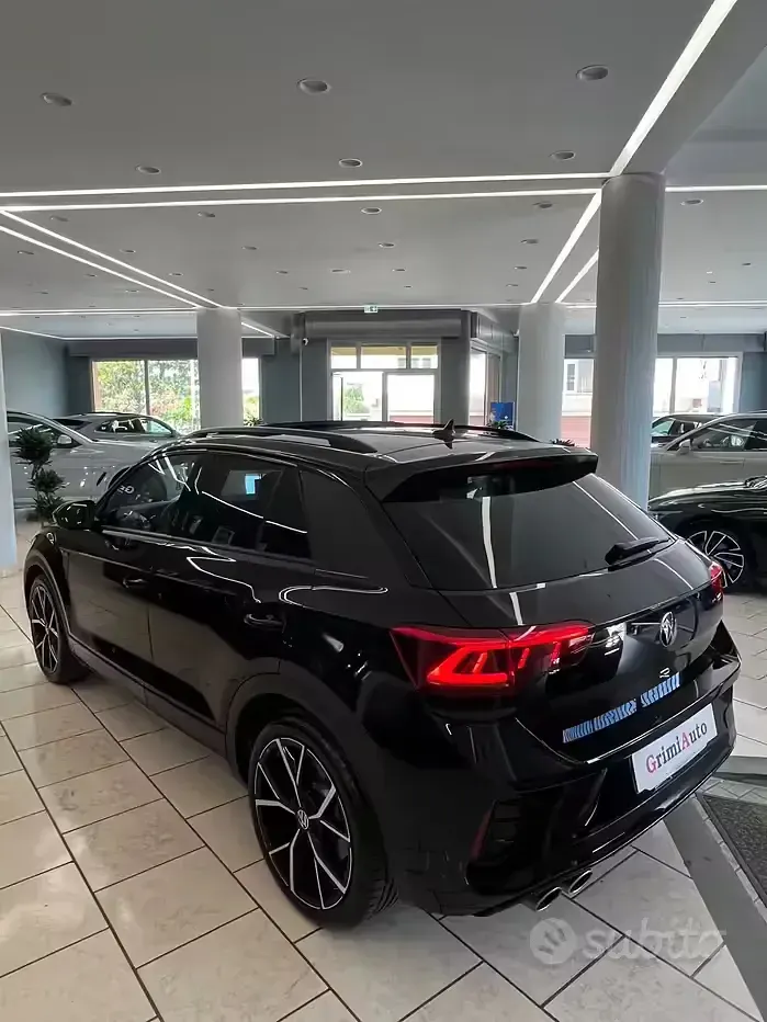 Usata VW T-Roc R 300 CV (220 kW) 2022 Nero SUV