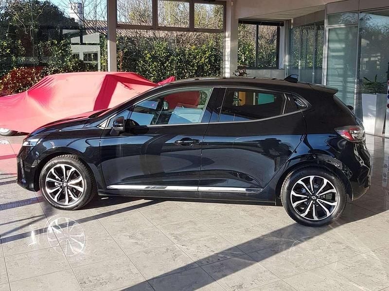 Usata Renault Clio V Techno 91 CV (66 kW) 2025 Nero Berlina