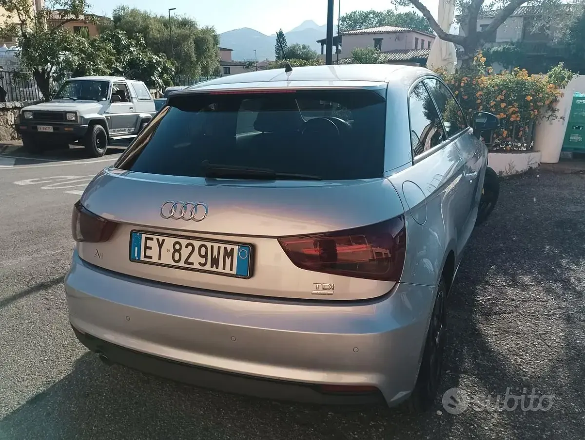 Usata Audi A1 90 CV (66 kW) 2015 Grigio Utilitaria
