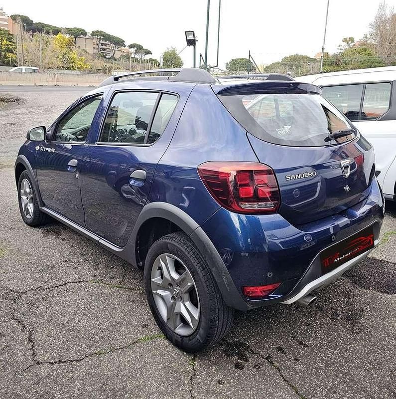 Usata Dacia Sandero Stepway 90 CV (66 kW) 2018 Blu/azzurro Berlina