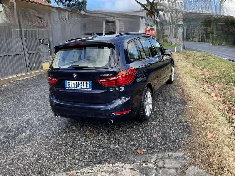 Usata BMW 220 Gran Tourer Advantage 190 CV (139 kW) 2015 Blu/azzurro Monovolume