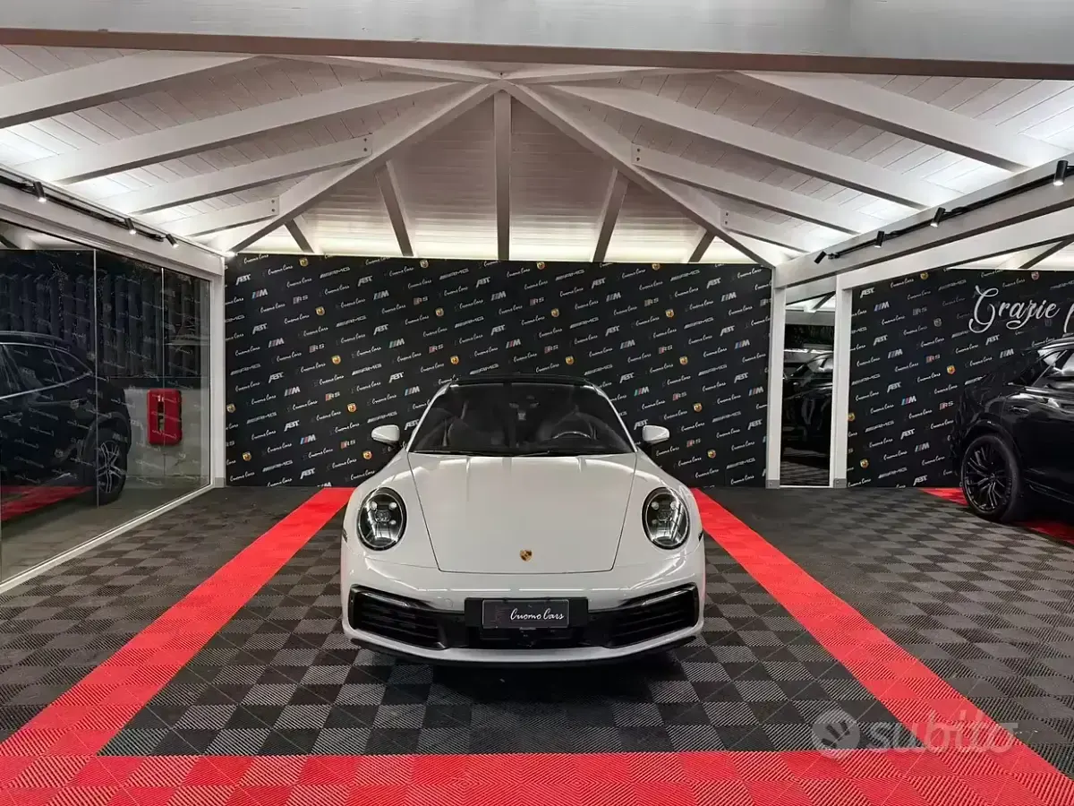 Usata Porsche 911 Carrera 385 CV (283 kW) 2021 Grigio Coupé