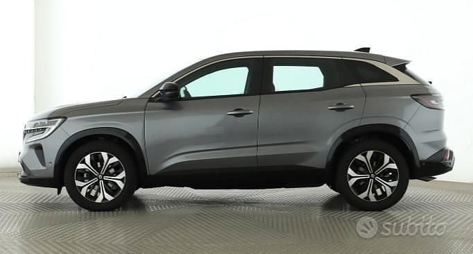 Begagnad Renault Austral Evolution 160 HK (117 kW) 2025 Grön SUV