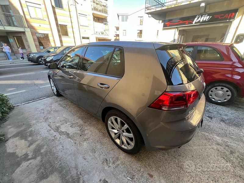 Usata VW Golf VII Highline 105 CV (77 kW) 2013 Grigio Berlina