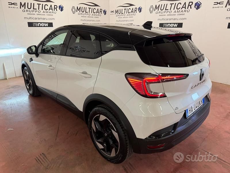 Usata Renault Captur Techno 101 CV (74 kW) 2025 Bianco SUV