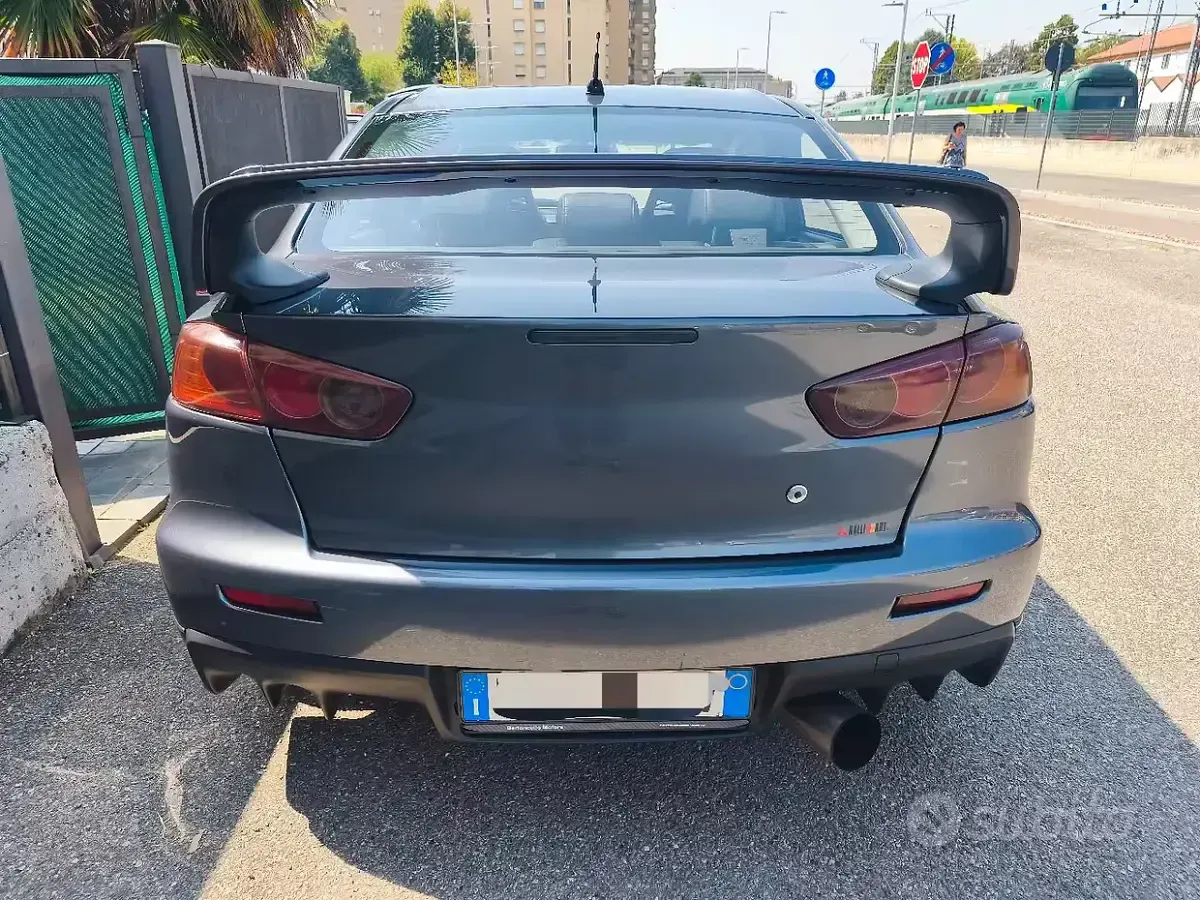 Usata Mitsubishi Lancer 280 CV (205 kW) 2009 Grigio Berlina