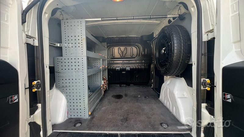 Usata Fiat Doblò 120 CV (88 kW) 2017 Bianco Monovolume