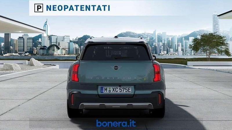 Usata Mini Cooper S Countryman Favoured 230 kW (313 CV) 2024 Smokey green SUV