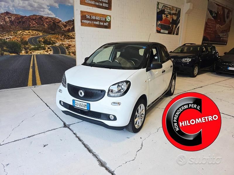 Bianco Usata 2019 Smart ForFour Brabus Due volumi | 11.000 € (Buon prezzo) - Immagine 1/4
