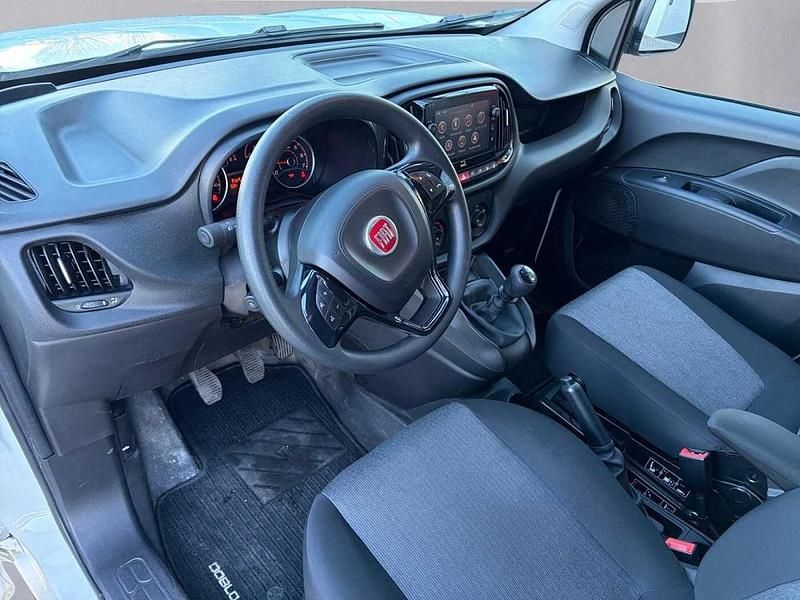 Usata Fiat Doblò Business 105 CV (77 kW) 2022 Bianco Monovolume