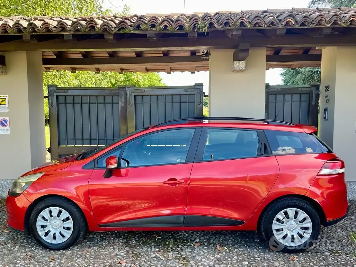 Usata Renault Clio 75 CV (55 kW) 2013 Rosso Station wagon