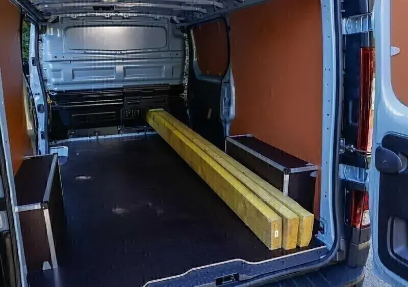 Nuova Renault Trafic 110 CV (80 kW) 2026 Argento Monovolume
