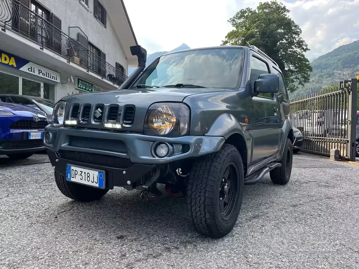 Usata Suzuki Jimny 85 CV (62 kW) 2008 Blu SUV