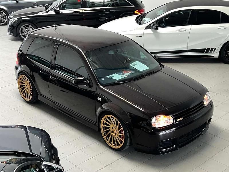 Usata VW Golf IV R 241 CV (177 kW) 2002 Perlato Berlina