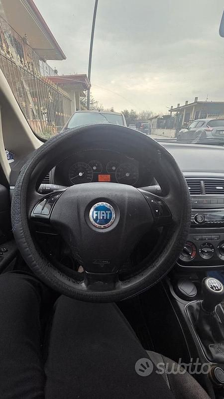 Usata Fiat Punto 75 CV (55 kW) 2007 Utilitaria