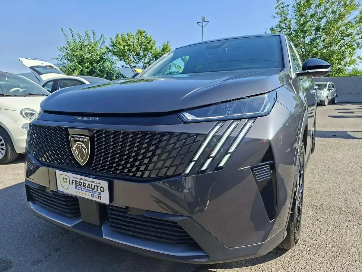 Usata Peugeot 3008 Allure 150 CV (110 kW) 2025 Grigio SUV