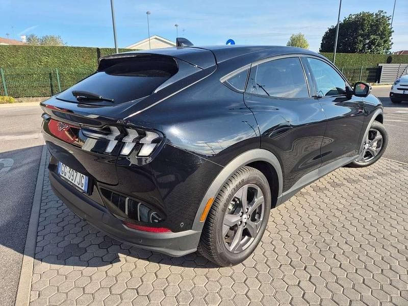 Usata Ford Mustang Mach-E Standard Range 100 kW (136 CV) 2021 Nero SUV