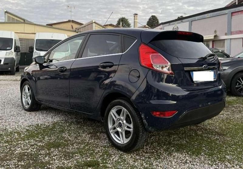 Usata Ford Fiesta Business Edition 75 CV (55 kW) 2015 Blu/azzurro Berlina