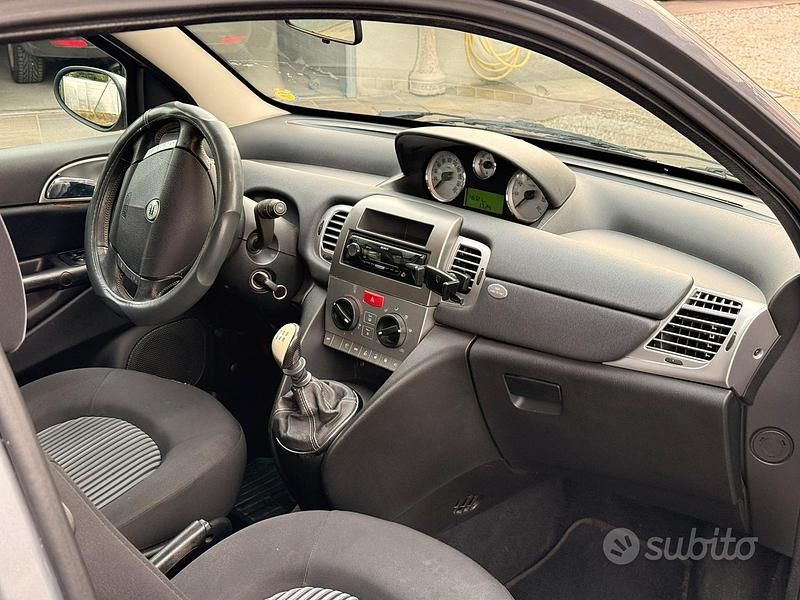 Usata Lancia Ypsilon 60 CV (44 kW) 2007 Utilitaria