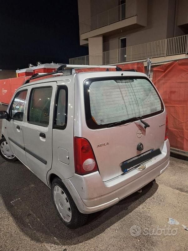 Usata Opel Agila Club 80 CV (58 kW) 2004 Grigio Utilitaria