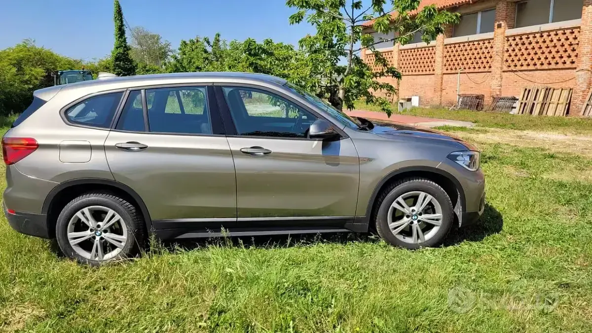 Usata BMW X1 150 CV (110 kW) 2016 Grigio SUV