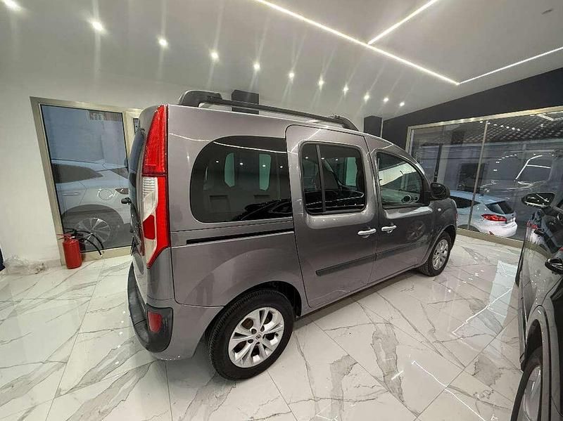Usata Renault Kangoo Life 90 CV (66 kW) 2016 Grigio Monovolume