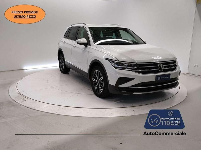 Bianco Usata 2021 VW Tiguan Elegance SUV | 24.850 € (Buon prezzo) - Immagine 1/4