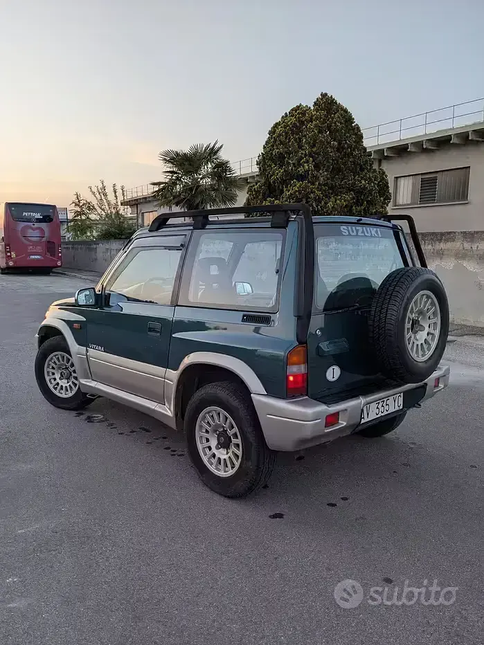 Usata Suzuki Vitara 96 CV (70 kW) 1998 Verde Station wagon