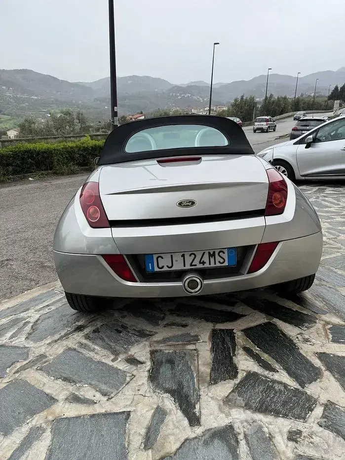 Usata Ford StreetKa 95 CV (69 kW) 2003 Grigio Cabrio