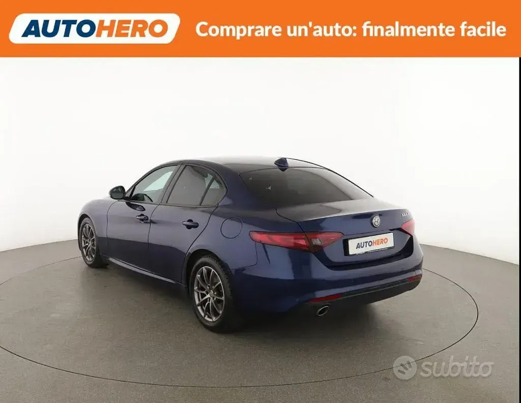 Usata Alfa Romeo Giulia 150 CV (110 kW) 2017 Blu Berlina