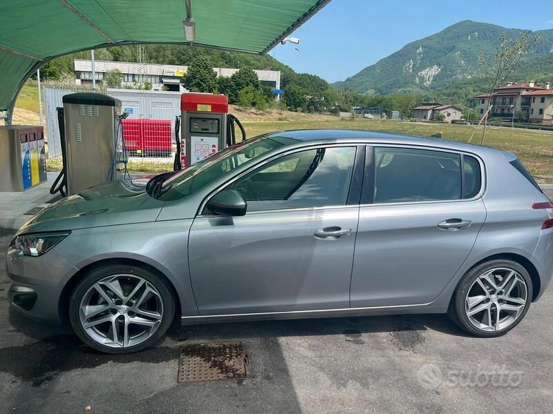 Usato 2014 Peugeot 308 1.6 Diesel 116 CV (7.500 €)