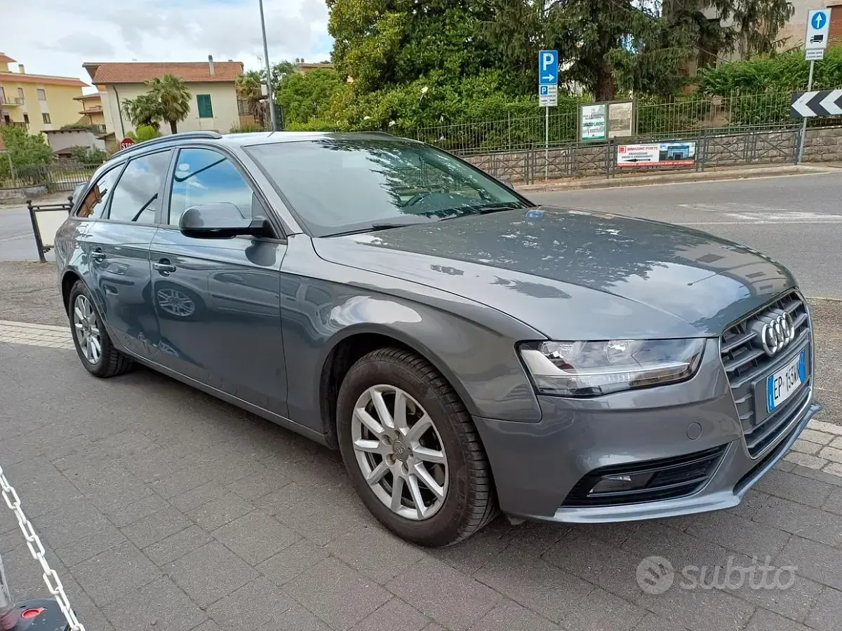 Usata Audi A4 Advanced 143 CV (105 kW) 2013 Grigio Station wagon